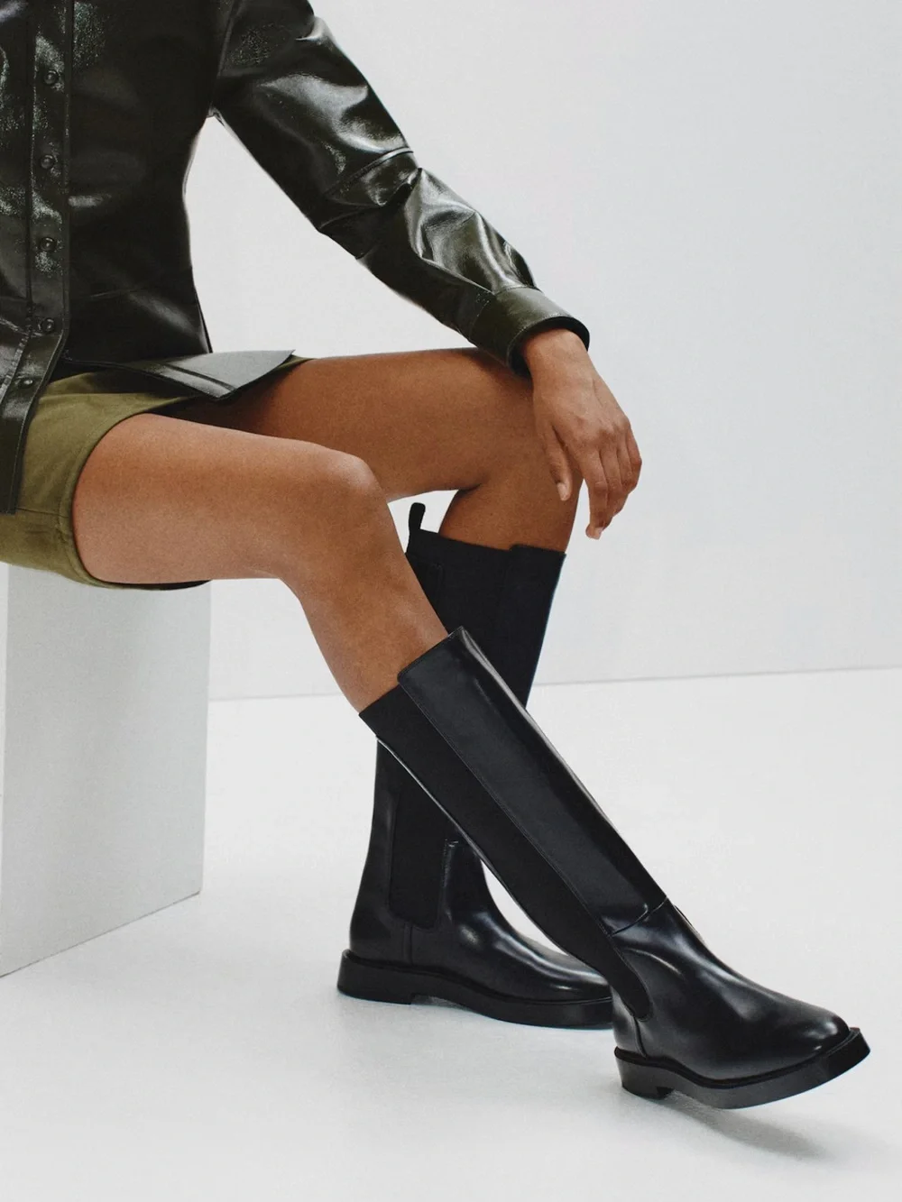 NWT H&M Knee-High Black Women's Boots size 6